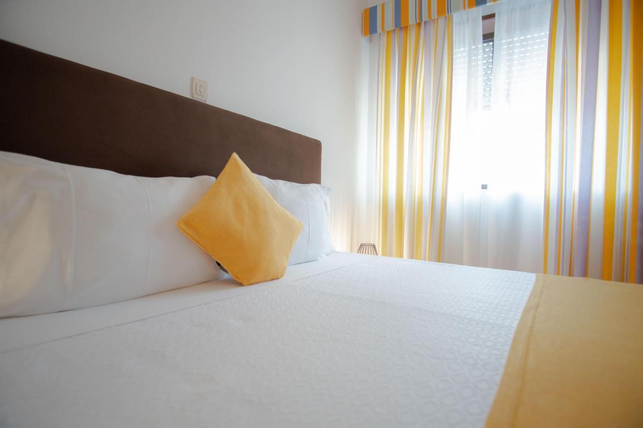 Geres Guest House ภายนอก รูปภาพ