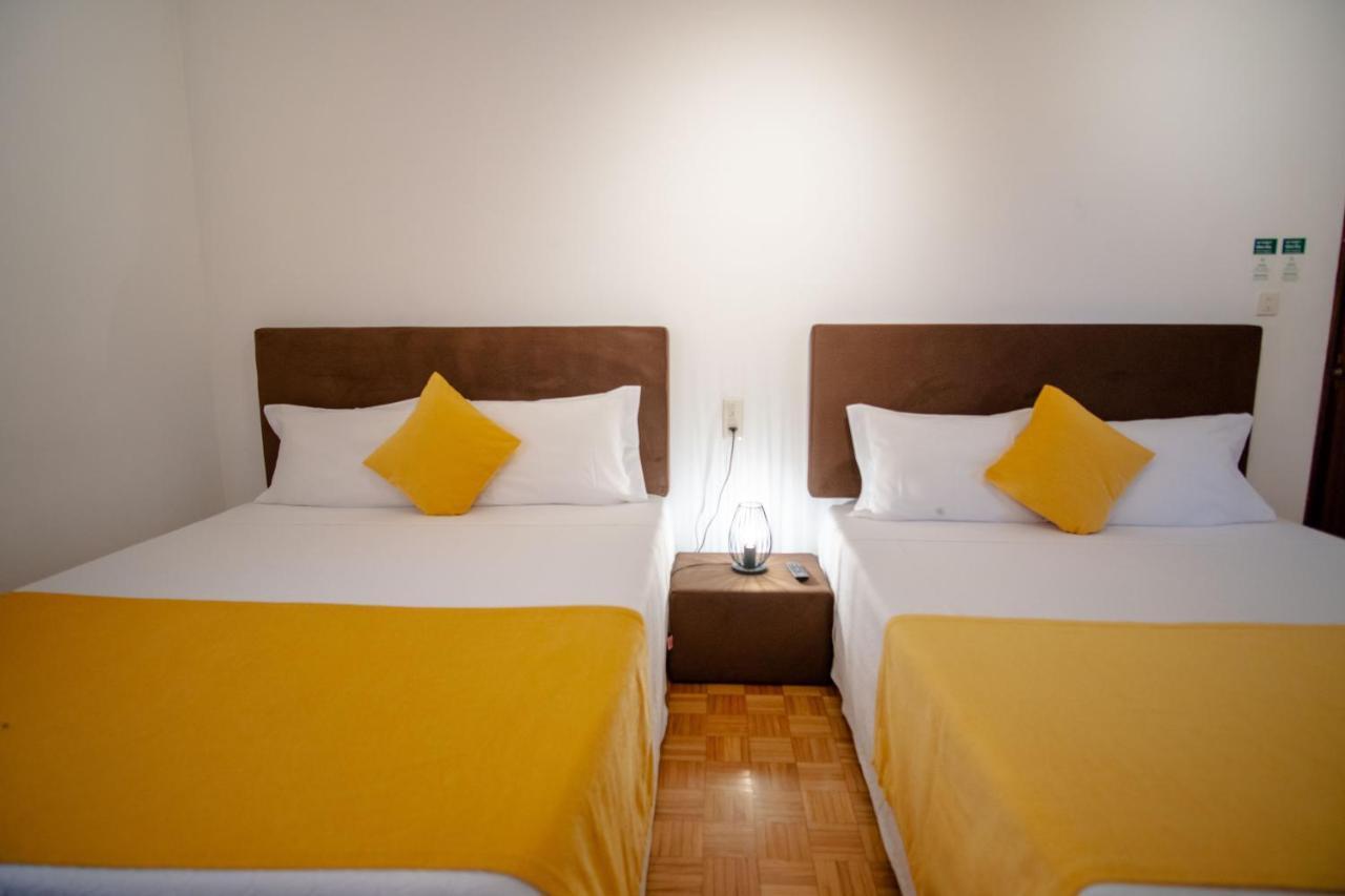 Geres Guest House ภายนอก รูปภาพ